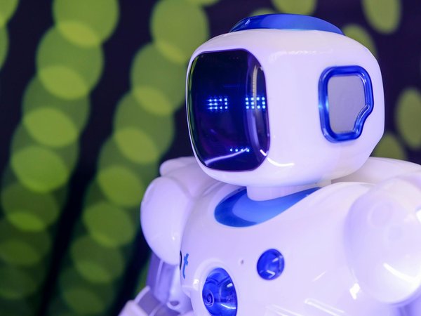 Optez-vous pour un Smartphone Compact comme Premier Appareil? Découvrez Pourquoi!